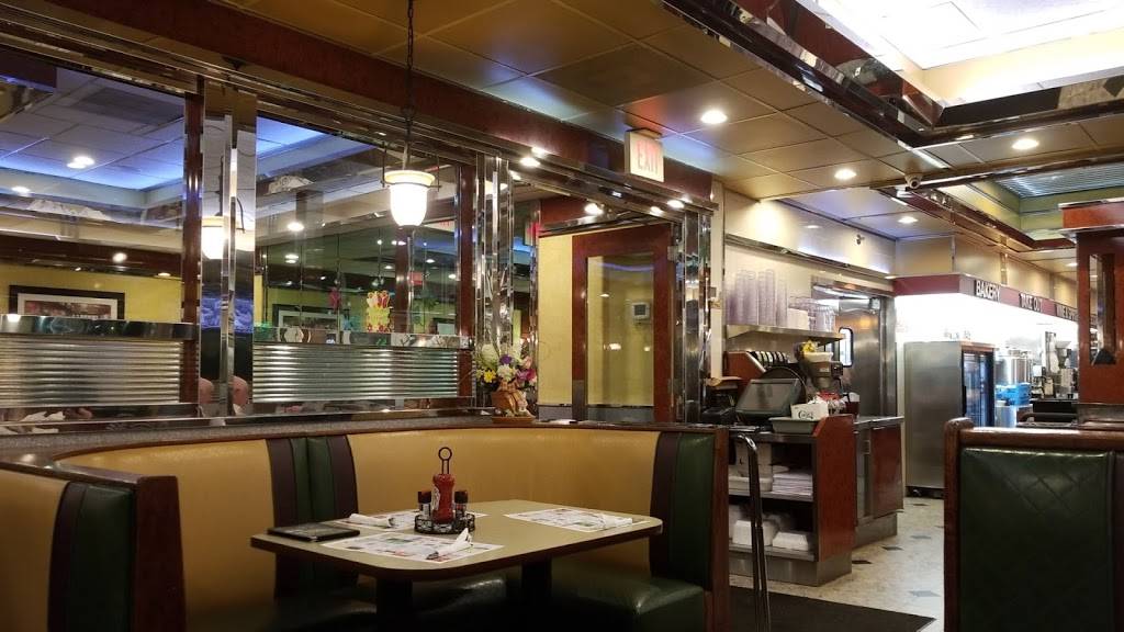 Lyndon City Line Diner | restaurant | 1370 Manheim Pike, Lancaster, PA 17601, USA | 7173934878 OR +1 717-393-4878