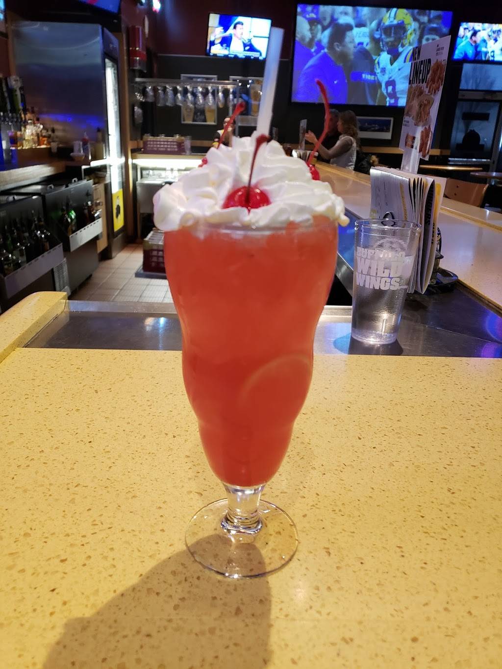 Buffalo Wild Wings | restaurant | 1248 Columbus Ave, Lebanon, OH 45036, USA | 5132282120 OR +1 513-228-2120