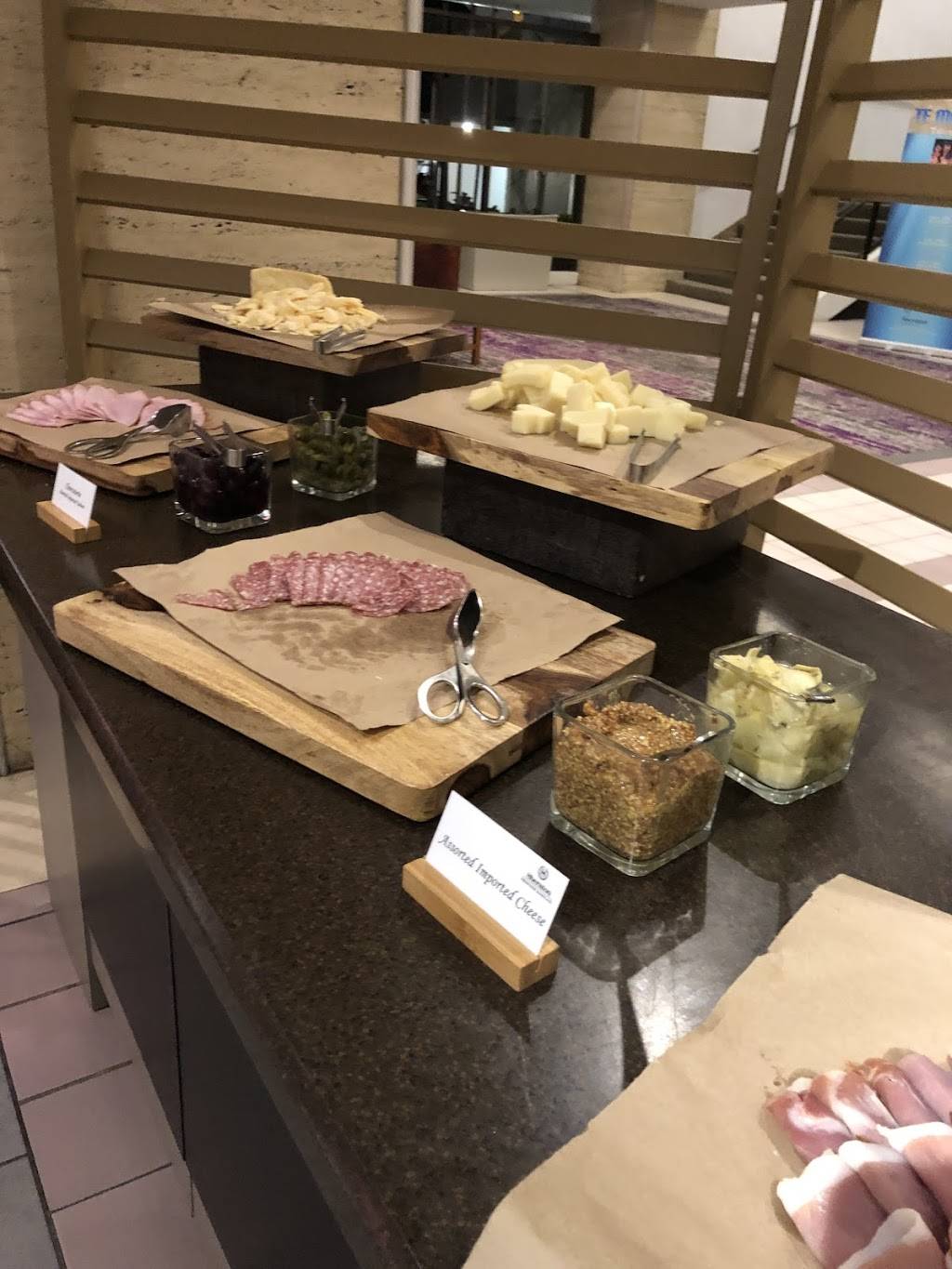 Pikake Terrace | restaurant | 120 Kaiulani Ave, Honolulu, HI 96815, USA | 8089214600 OR +1 808-921-4600