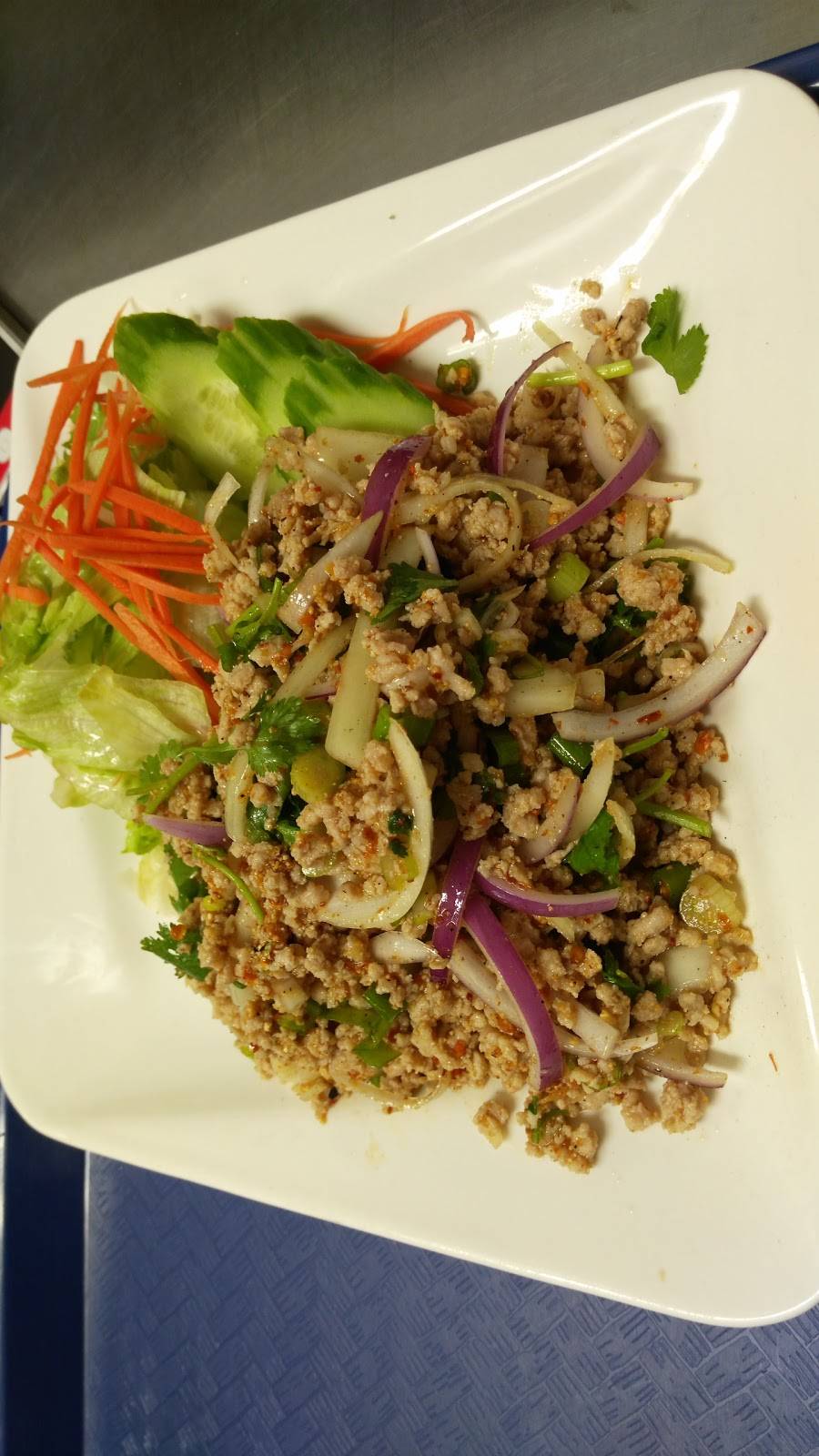 New Star Thai | restaurant | 8150 Garvey Ave #117e, Rosemead, CA 91770, USA | 6263289445 OR +1 626-328-9445
