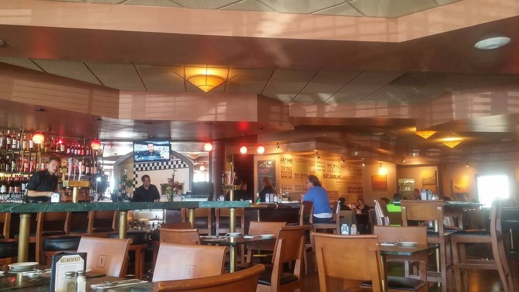 Original Maxs | restaurant | 1250 Old Bayshore Hwy, Burlingame, CA 94010, USA | 6503426297 OR +1 650-342-6297