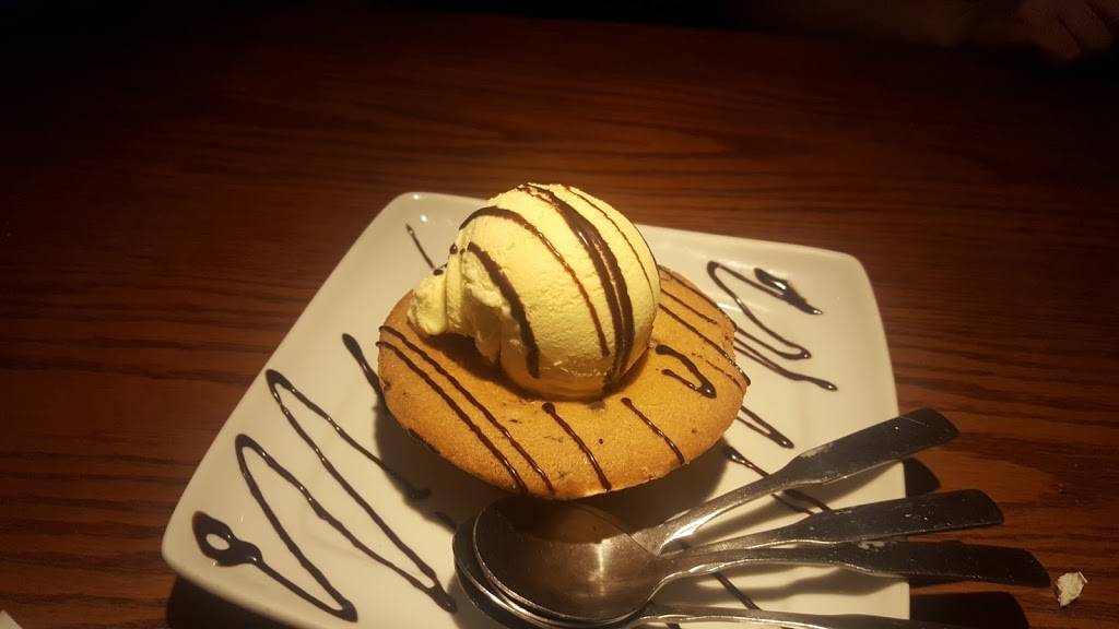 Red Lobster | restaurant | 11601 N Dale Mabry Hwy, Tampa, FL 33618, USA | 8139628187 OR +1 813-962-8187