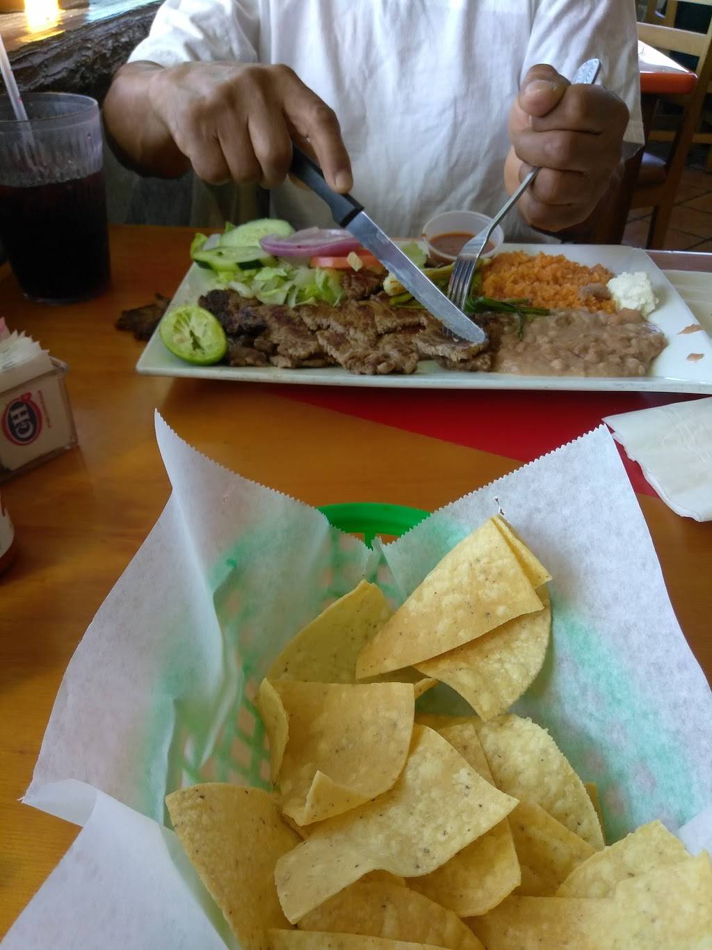 Tacos Y Mariscos Tijuana | restaurant | 4170 E Belmont Ave, Fresno, CA 93702, USA | 5594850971 OR +1 559-485-0971