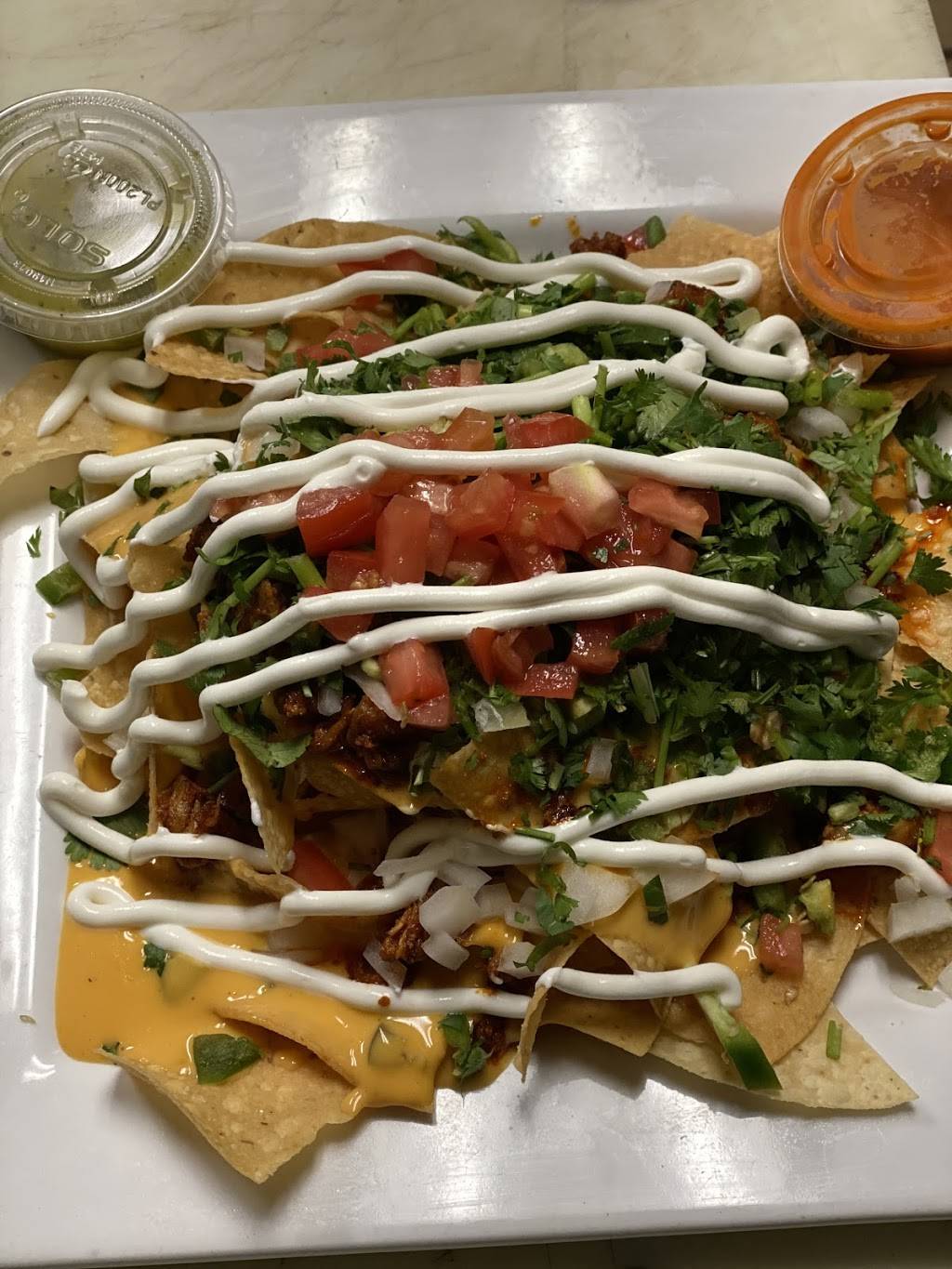 Juniors Bar & Grill | restaurant | 234 King Ave, Columbus, OH 43201, USA | 6147320619 OR +1 614-732-0619