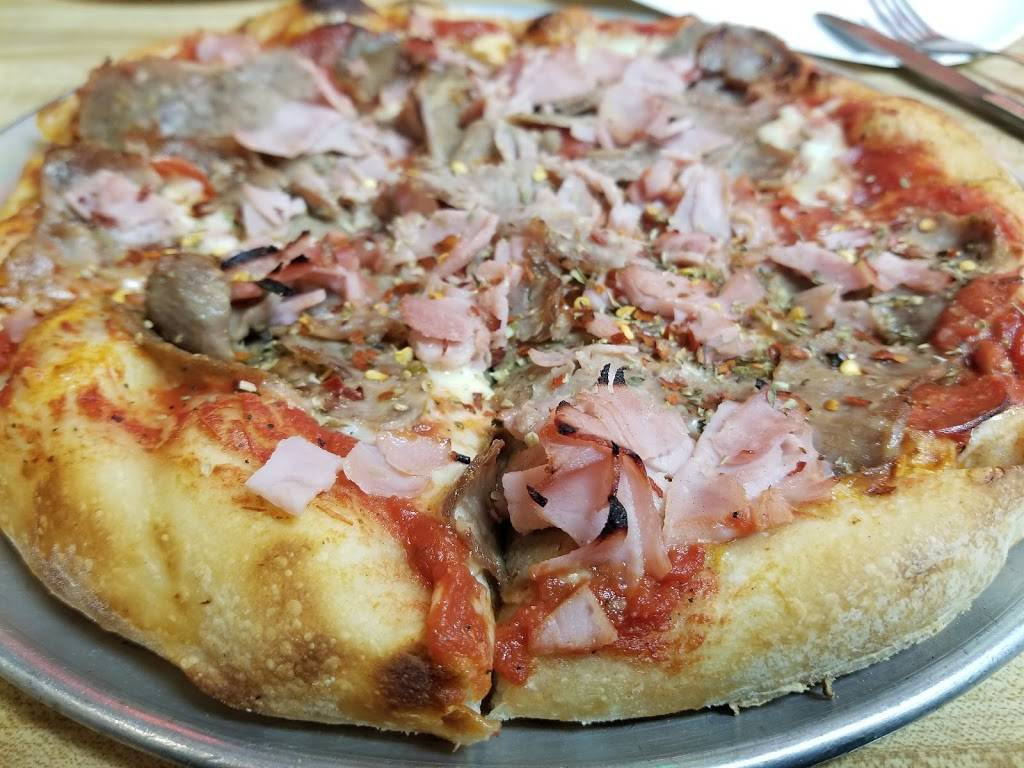 Bonos Pizzeria | restaurant | 1397 Brentwood Rd, Bay Shore, NY 11706, USA | 6316661151 OR +1 631-666-1151