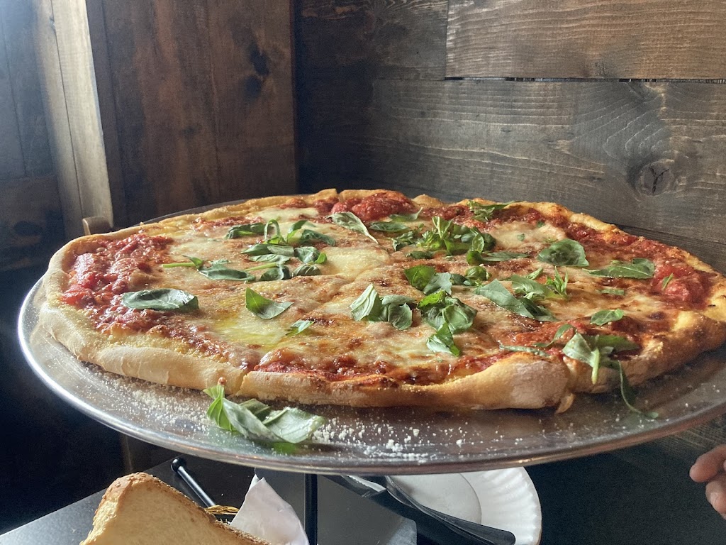 DiFara Pizza Juicy Lucia | restaurant | 100 Lincoln Ave, Staten Island, NY 10306, USA | 7189871227 OR +1 718-987-1227