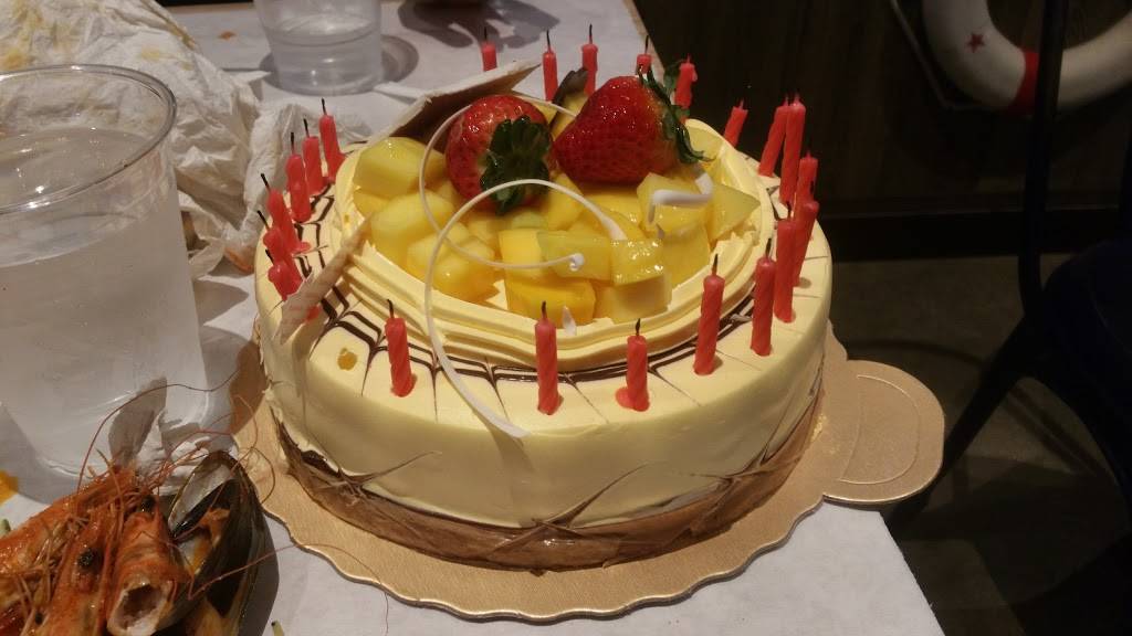 The Kickin Crab | restaurant | 1390 Fullerton Rd #102, Rowland Heights, CA 91748, USA | 6269653888 OR +1 626-965-3888