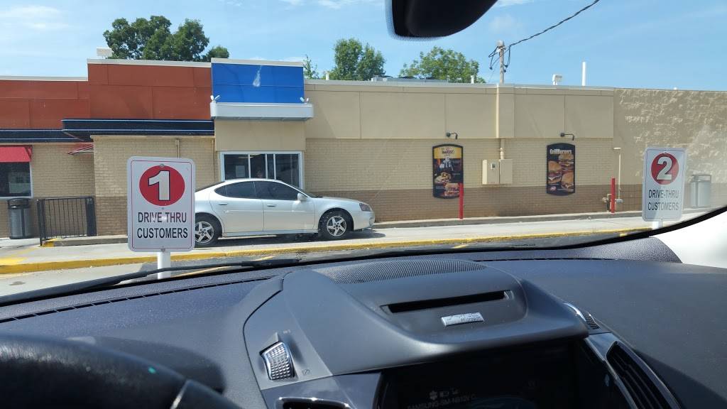 Dairy Queen Grill & Chill | restaurant | 2200 W Main St, Marion, IL 62959, USA | 6189975180 OR +1 618-997-5180