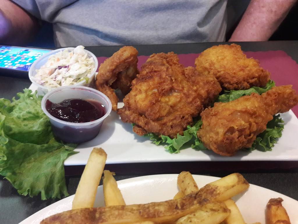 Westcott House | restaurant | 49 Providence St, West Warwick, RI 02893, USA | 4018235510 OR +1 401-823-5510