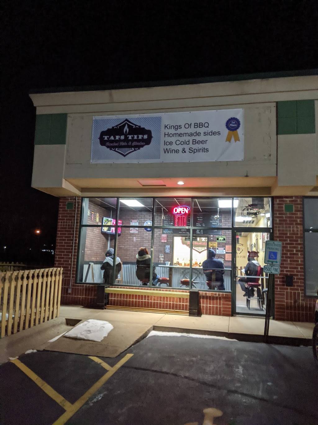 Taps Tips BBQ Smokehouse | restaurant | 3111 Theodore St, Joliet, IL 60435, USA | 8157827135 OR +1 815-782-7135