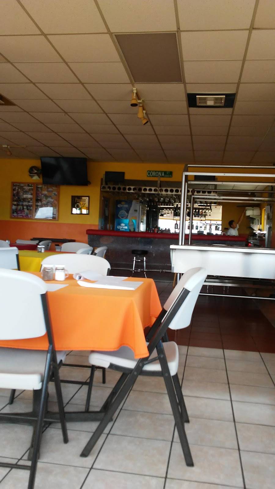 Juniors | restaurant | Carretera a la Bufadora Km 8, Punta Banda, 22793 Ensenada, B.C., Mexico | 016461542621 OR +52 646 154 2621