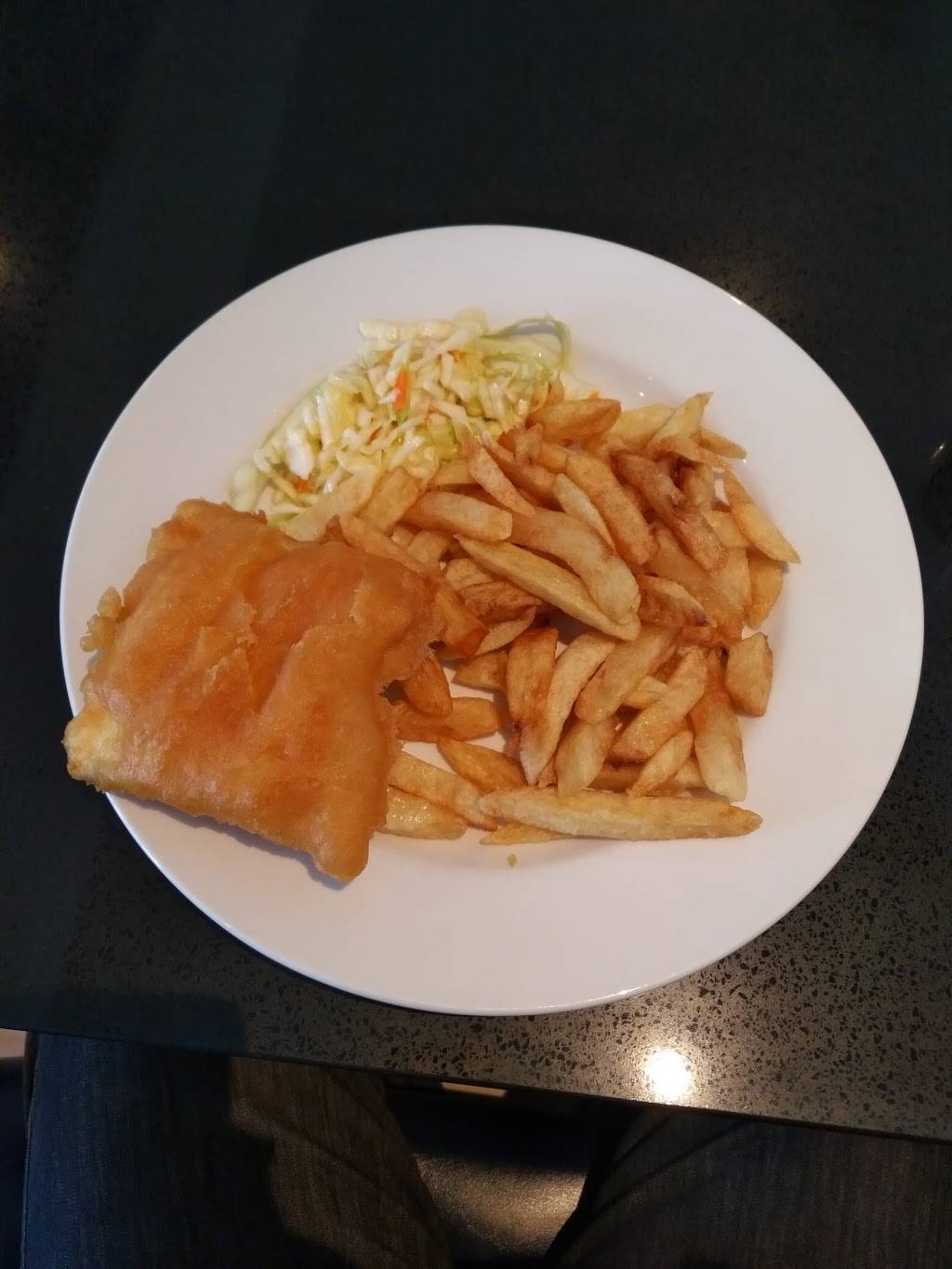 Halibut House | restaurant | 270 Hays Blvd, Oakville, ON L6H 6M4, Canada | 2897259887 OR +1 289-725-9887