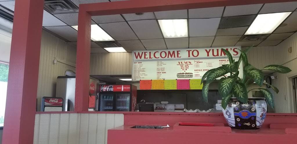 Yums Subs | restaurant | 4571 Elvis Presley Blvd, Memphis, TN 38116, USA | 9013969867 OR +1 901-396-9867
