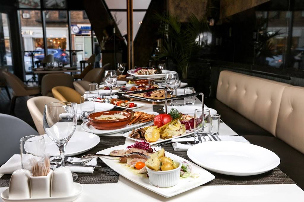 RiVel Grill and Bar | restaurant | 1809 Emmons Ave, Brooklyn, NY 11235, USA | 7186180707 OR +1 718-618-0707