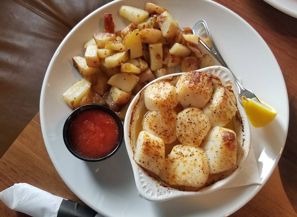 Dock of the Bay II | restaurant | 13162 Carrollton Blvd, Carrollton, VA 23314, USA | 7572792083 OR +1 757-279-2083