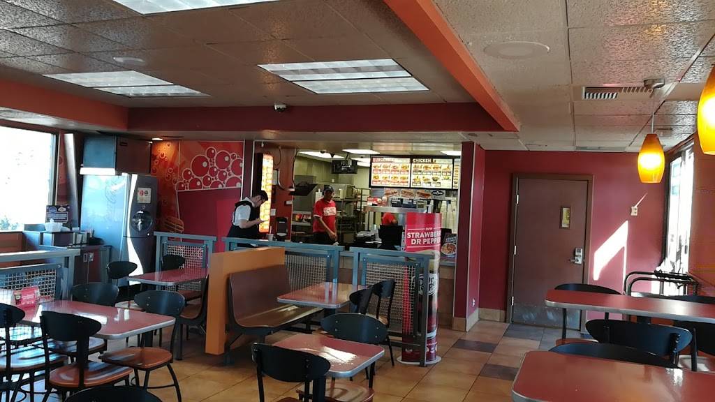 Jack in the Box | restaurant | 1231 W Whittier Blvd, La Habra, CA 90631, USA | 5626911945 OR +1 562-691-1945
