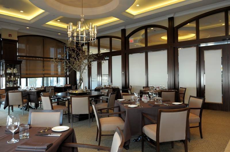 lago Restaurant | restaurant | 10000 Dufferin St, Maple, ON L6A 1S3, Canada | 4166375246 OR +1 416-637-5246