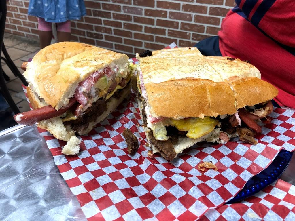 La Patrona | restaurant | 3092 Mavis Rd, Mississauga, ON L5C 1T8, Canada | 6475685717 OR +1 647-568-5717