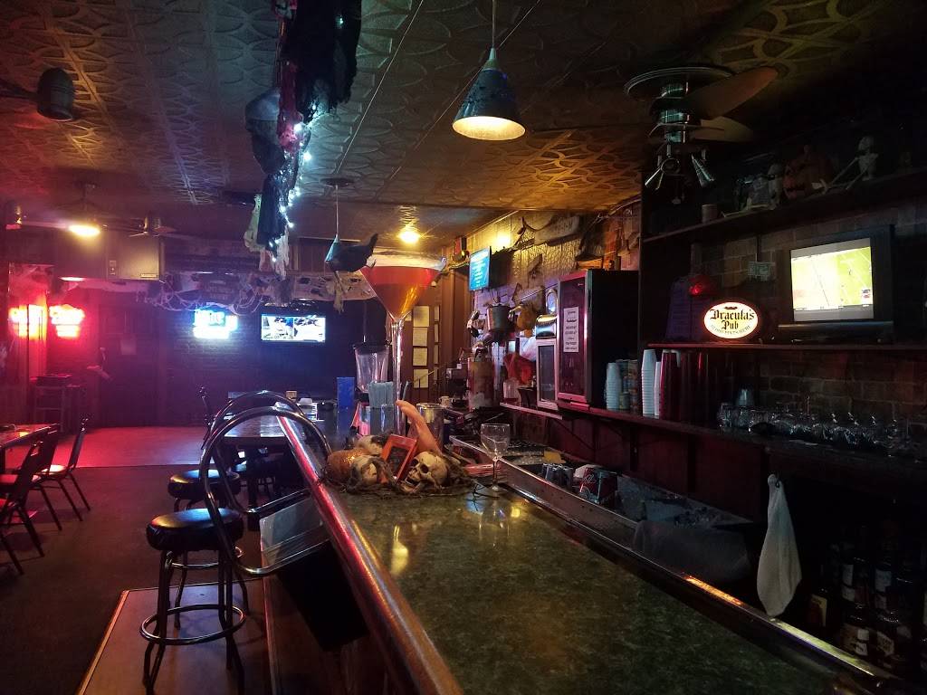 Kross Lounge & Ernies Restaurant | restaurant | 605 N Sterling Ave, Sugar Creek, MO 64054, USA | 8162549494 OR +1 816-254-9494