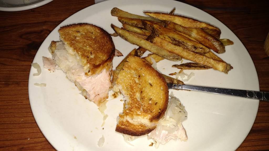 Bocca Grande Italian Steakhouse | restaurant | 4490 Erie Ave NW, Canal Fulton, OH 44614, USA | 3308322162 OR +1 330-832-2162