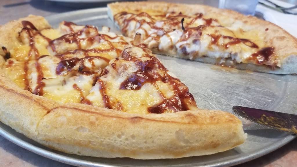 Hubbs Pizza & Pasta | restaurant | 21102 67th Ave NE, Arlington, WA 98223, USA | 3604359349 OR +1 360-435-9349