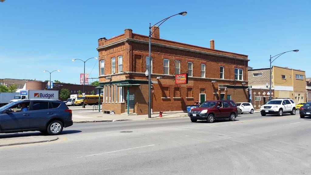 Lou Malnatis Pizzeria | meal delivery | 3859 Ogden Ave, Chicago, IL 60623, USA | 7737620800 OR +1 773-762-0800