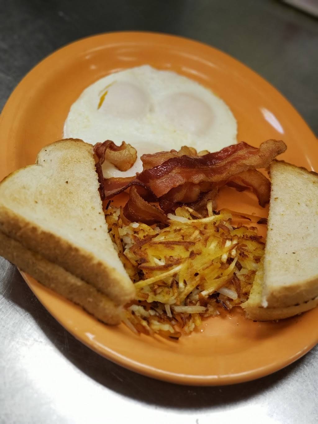 Scramblers | restaurant | 9570 Mentor Ave, Mentor, OH 44060, USA | 4403506272 OR +1 440-350-6272