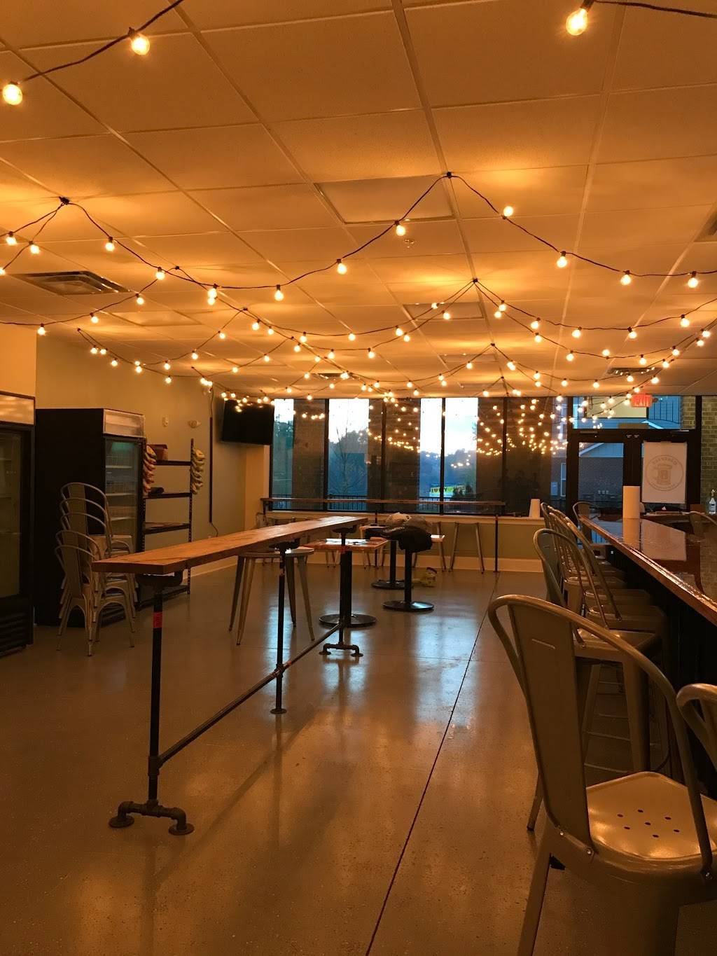 District 8 Beer Company | restaurant | 900 S Fork Village Dr G-03, Belmont, NC 28012, USA | 7044618203 OR +1 704-461-8203