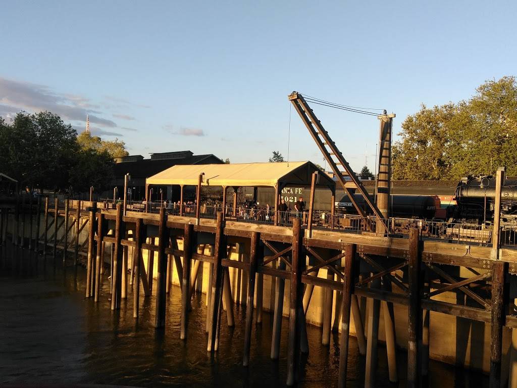 Railroad Fish & Chips | restaurant | 1100 Front St, Sacramento, CA 95814, USA | 9164437300 OR +1 916-443-7300