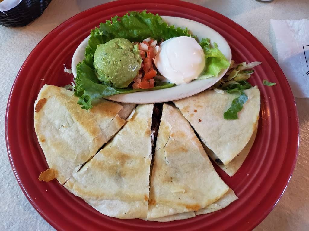 Phil Sandovals | restaurant | 6125 University Dr E-18, Huntsville, AL 35806, USA | 2564895711 OR +1 256-489-5711