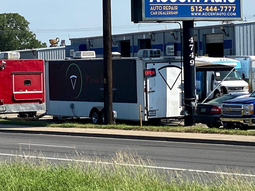 Pizza Leon | restaurant | 4749 E Ben White Blvd, Austin, TX 78741, USA | 7372090155 OR +1 737-209-0155