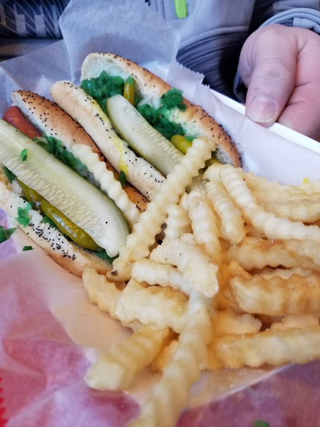 Tommys on Grand | meal takeaway | 6001 W Grand Ave, Chicago, IL 60639, USA | 7737453444 OR +1 773-745-3444