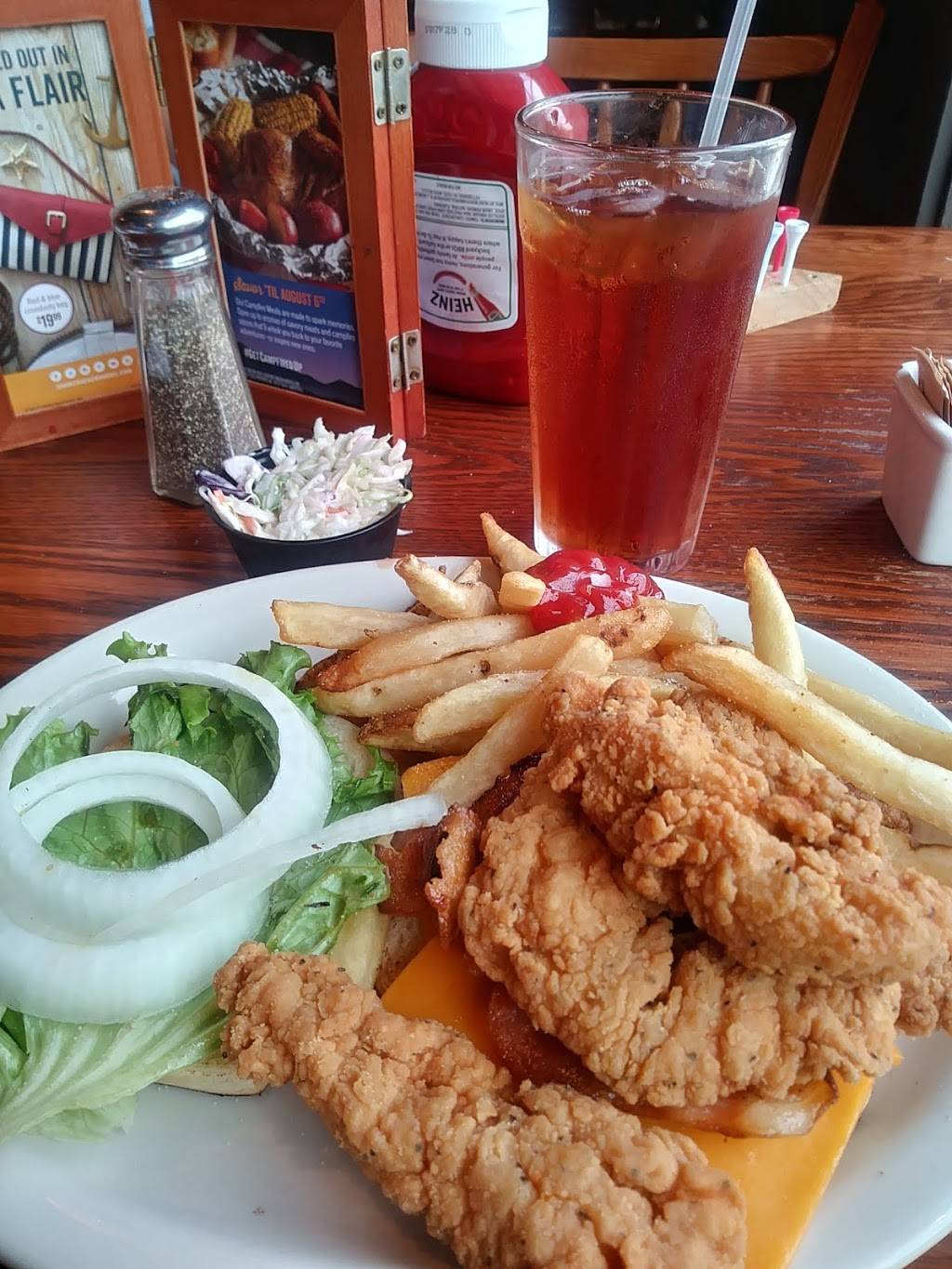 Cracker Barrel Old Country Store | restaurant | 3703 Hillsborough Rd, Durham, NC 27705, USA | 9193092888 OR +1 919-309-2888