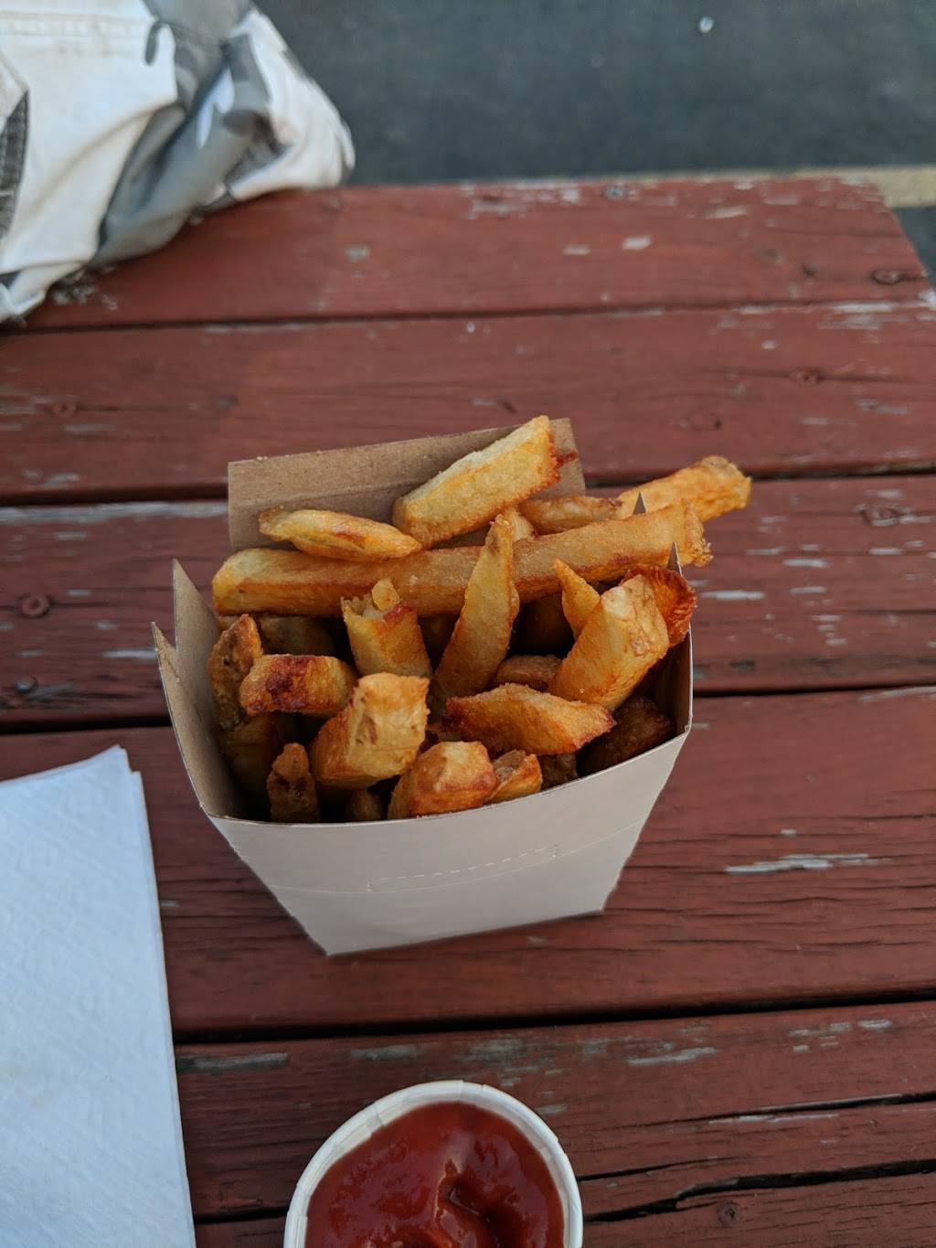 Potato Heads | restaurant | 6460 RR 20, Niagara Falls, ON L2G 1T6, Canada | 9053287229 OR +1 905-328-7229