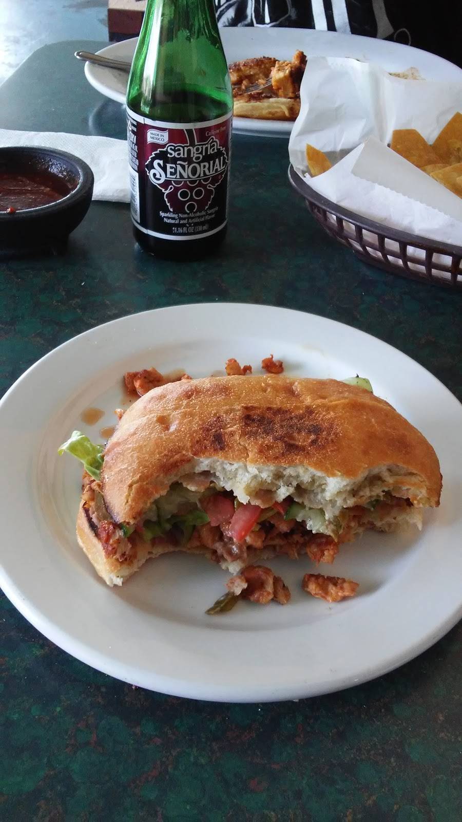 Marons Restaurant | restaurant | 100 Atkinson St, Roseville, CA 95678, USA | 9168562367 OR +1 916-856-2367