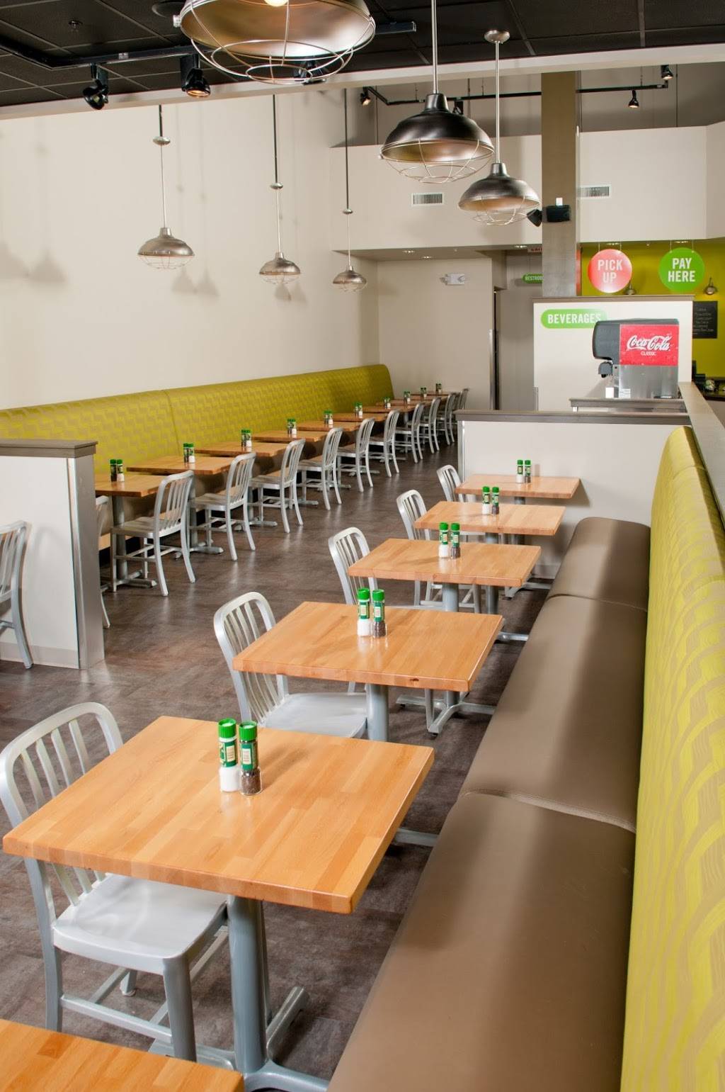 Fast N Fresh | restaurant | 8138 Lakewood Main St, Lakewood Ranch, FL 34202, USA | 9414622650 OR +1 941-462-2650