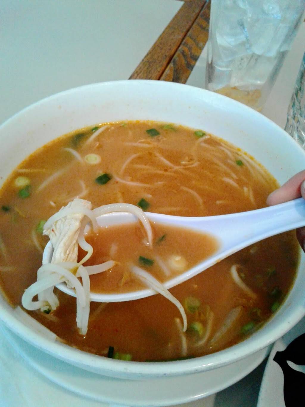 Pho And Thai | restaurant | 63 White St, Belmont, MA 02478, USA | 6174841118 OR +1 617-484-1118