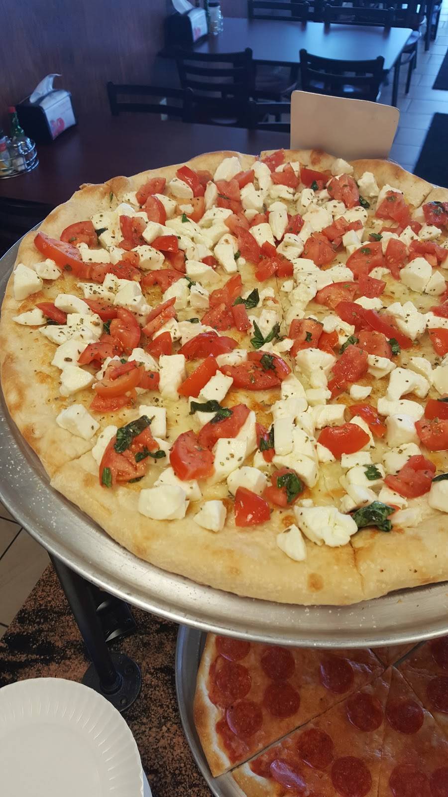 Toninos Pizza West | restaurant | 4540 Marketplace Way #100, Enola, PA 17025, USA | 7175476757 OR +1 717-547-6757