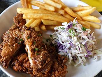 Blazers Wings and Things | restaurant | 607 Baytree Rd C, Valdosta, GA 31602, USA | 2295884400 OR +1 229-588-4400