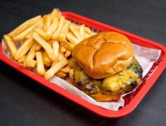 Chicago Smerqs | restaurant | 2801, 213 E 79th St, Chicago, IL 60619, USA | 7739664257 OR +1 773-966-4257