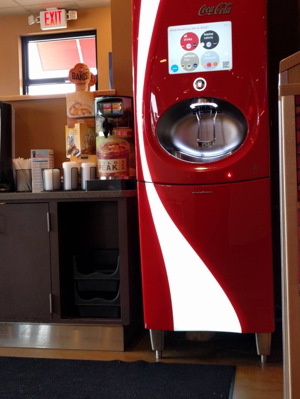 Dairy Queen Grill & Chill | restaurant | 3132 St Joe Center Rd, Fort Wayne, IN 46835, USA | 2603876206 OR +1 260-387-6206