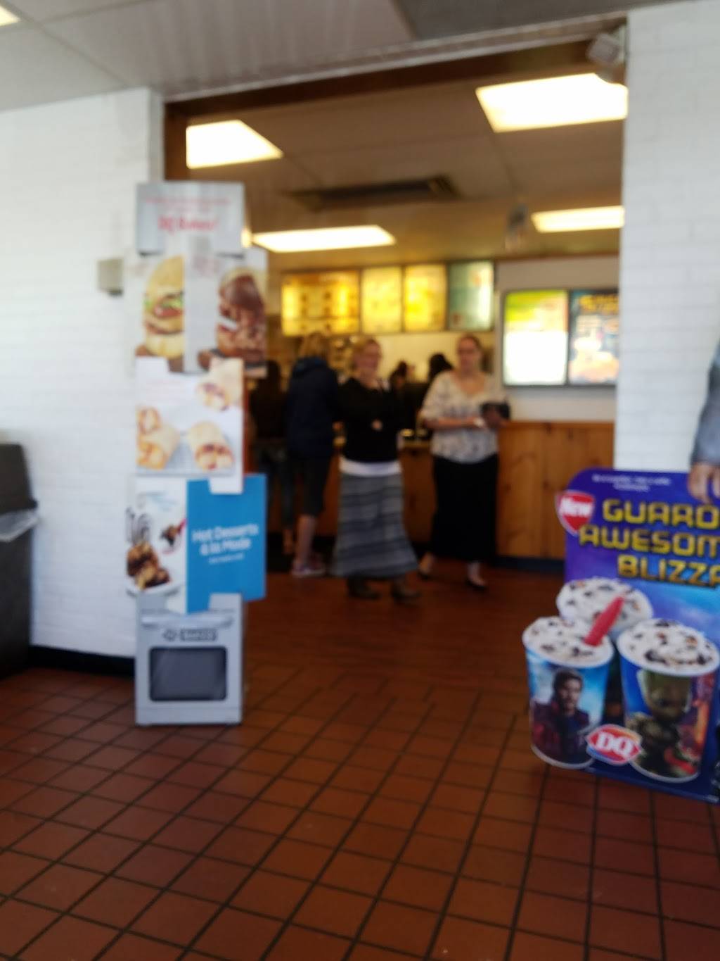 Dairy Queen | restaurant | 3852 Pine Grove Ave, Fort Gratiot Twp, MI 48059, USA | 8109828066 OR +1 810-982-8066