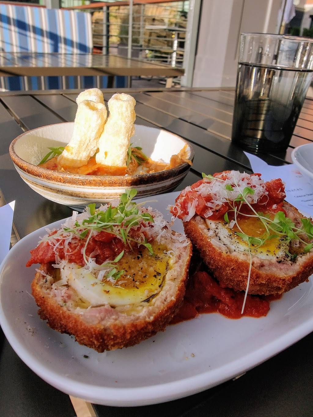 Giusto | restaurant | 4 Commercial Wharf, Newport, RI 02840, USA | 4013247400 OR +1 401-324-7400