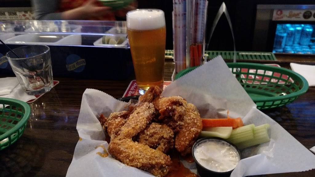 Patricks Pub | restaurant | 606 3rd Ave, Watervliet, NY 12189, USA | 5182383687 OR +1 518-238-3687