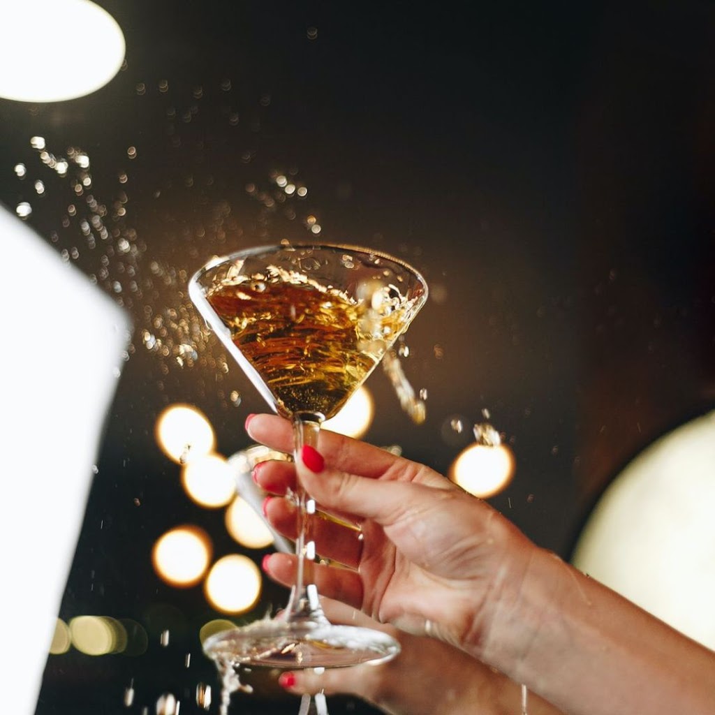 Elements Bar & Restaurant | restaurant | 6 W Blackwell St, Dover, NJ 07801, USA | 9733437215 OR +1 973-343-7215