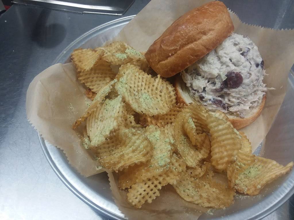 The Local Kitchen & Ale | restaurant | 21270 AL-25, Columbiana, AL 35051, USA | 2056715082 OR +1 205-671-5082