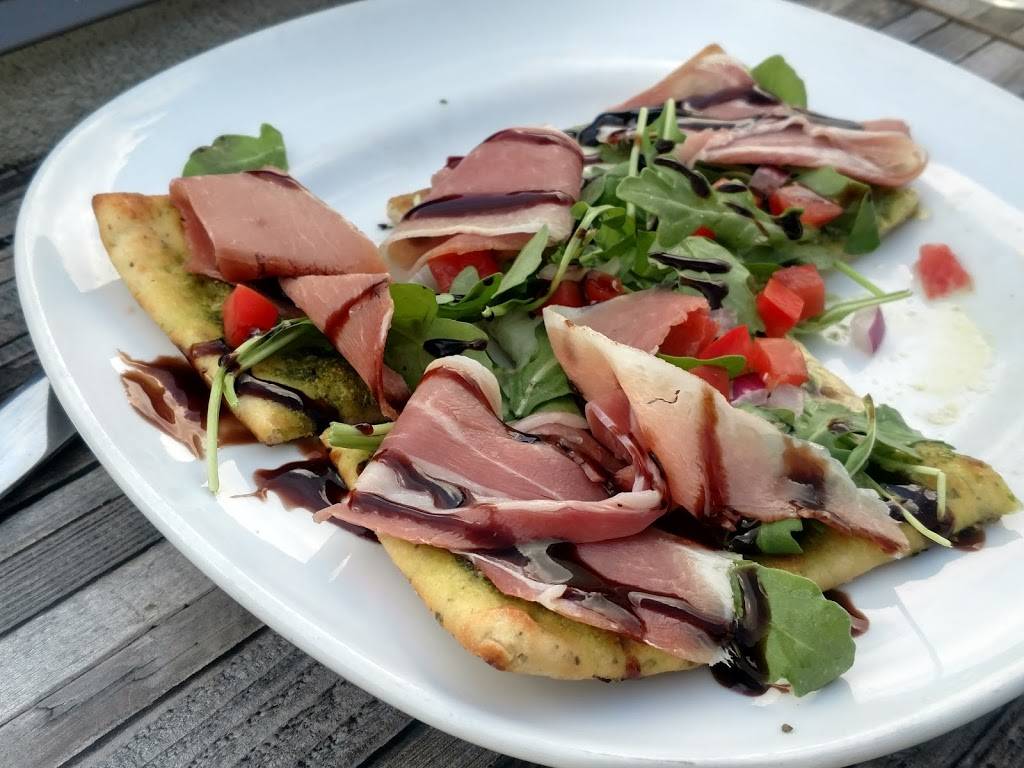 Top Deck Bar | restaurant | 125 W River St, Savannah, GA 31401, USA | 9124366828 OR +1 912-436-6828