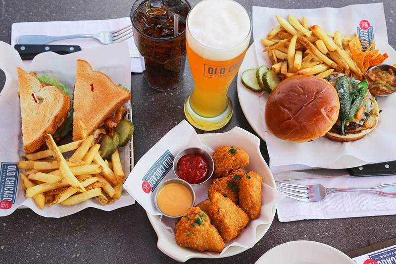 Old Chicago Pizza and Taproom | restaurant | 3100 Dodge St, Dubuque, IA 52003, USA | 5636902040 OR +1 563-690-2040