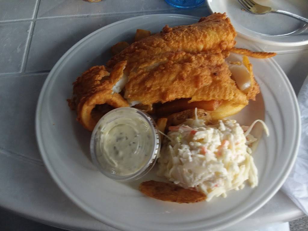 LePages Seafood & Grille | restaurant | 439 Martine St, Fall River, MA 02723, USA | 5086772180 OR +1 508-677-2180