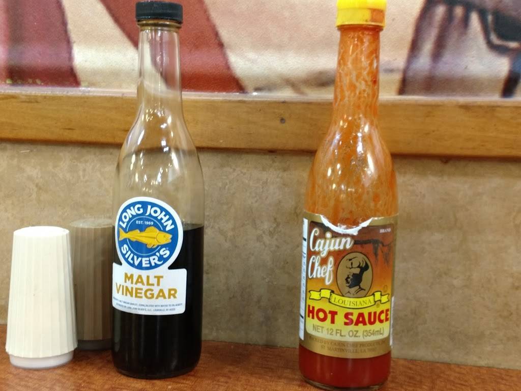 A&W | restaurant | 10270 North Fwy, Houston, TX 77037, USA | 2816686015 OR +1 281-668-6015